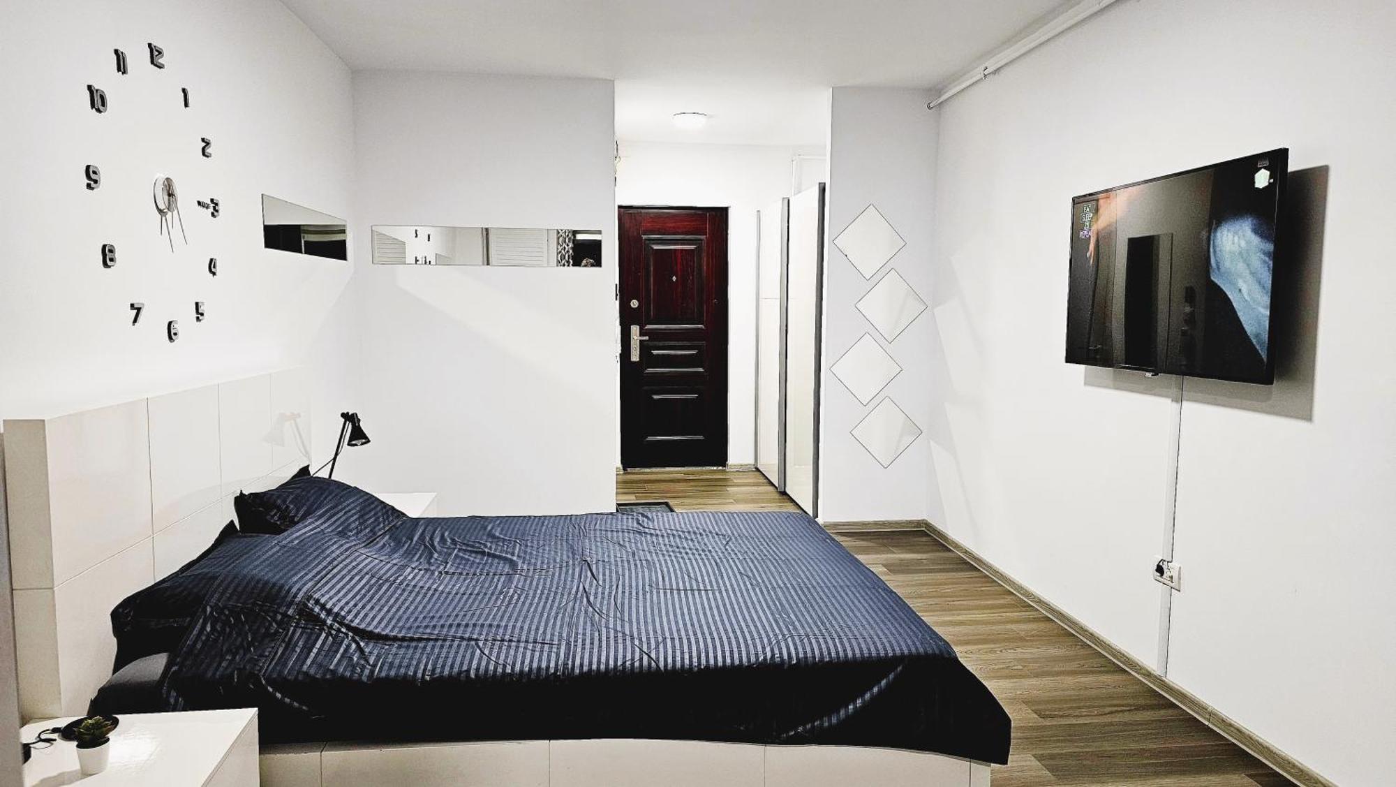 Spoil Yourself With Style, Comfort And Luxury - Tony'S Studios Luxury Piteşti Kültér fotó